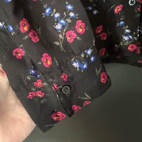 Dynamite Button-Up Semi-Sheer Floral Top - Size Small. - Picture 2 of 7